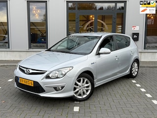 Hyundai i30 1.6i i-Motion|NAP|Trekhaak|2de eigenaar