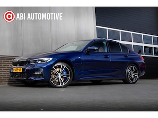BMW 330e 293 pk eDrive Edition/ M-Sportpakket / BTW-Auto/ NL-auto/ Open-Dak/ Laser/ Head-Up/ Harman-Kardon/ Adapt.Cruise/ 360-Camera/ 19'' LMV