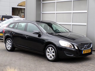 Volvo V60 1.6 D2 R-Design|Aut|Navi|Cruise|Leder|Trekhaak|PDC