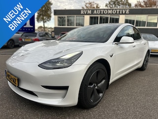 Tesla Model 3 Standard RWD Plus 60 kWh AUTOPILOT | AFNEEMBARE TREKHAAK | RIJKLAAR GELEVERD MET 12 MND BOVAG GARANTIE