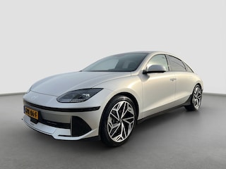 Hyundai Ioniq 6 Lounge 77.4 kWh 229pk | 360 graden camera | PremiumAudio | Panoramadak | Carplay | Navigatie | 20'' velgen | Head-up Display | Elektrische Achterklep | Bestuudersstoel met geheugen | Stoelventilatie | Stoelverwarming | Warmtepomp