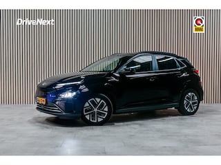 Hyundai Kona 64 kWH | PREMIUM SKY | PANO | WARMTEPOMP | STOELVERWARMING | STU