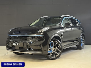 Lynk & Co 01 1.5 | Panoramadak | Adaptive cruise | Camera | Stoelverwarming | Carplay | Sfeerverlichting