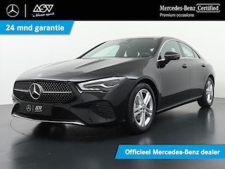 Mercedes-Benz CLA 180 Business Line | 360° Camera | Voorstoelen Verwarmd | Dodehoek assistent | Apple Carplay & Android Auto | 17 Inch Lichtmetalen Velgen