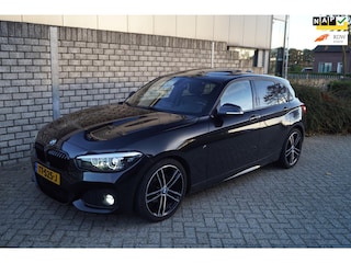 BMW 118i High Executive M Sport Autom Schkdak Leder Sportst Stoelverw Navi Clima 2x PDC LED Kopl LMV Trekh ENZ NL Auto.