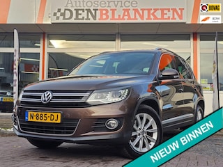 Volkswagen Tiguan 2.0 TSI Sport&Style 4Motion Automaat BJ.2012 / Panodak / Pdc / Airco ECC / 17"Lmv !!