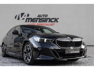 BMW 550e xDrive M-Sport Pro/ Panoramadak/ Bouwers & Wilkins/ 4-wiel sturing/ 360kW