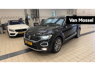 Volkswagen T-Roc 1.5 TSI Sport | 150 PK | Automaat | Camera | Navigatie | Stoelverwarming | All Season Banden | Montego Bay Velgen | Carplay / Android Auto