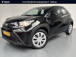 Toyota Aygo 1.0 VVT-i MT Play SLEHCHTS 40.546KM, APPLE CARPLAY/ANDROID AUTO!!