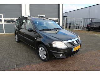 Dacia Logan 1.6 Lauréate 1e EIGENAAR