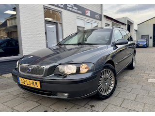 Volvo V70 2.5 T AWD Geartronic Titanium *7P*NAP*