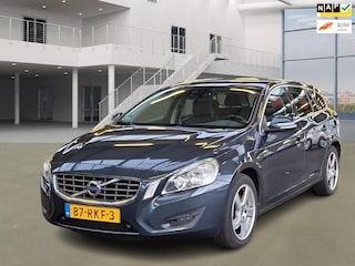 Volvo V60 2.0T Momentum