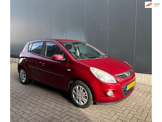 Hyundai i20 1.2i DynamicVersion *APK31-3-2026*AIRCO*NIEUW BANDEN*