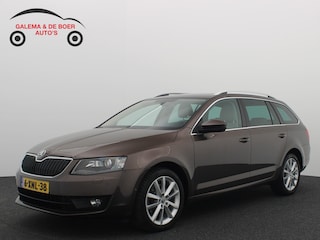 Skoda Octavia Combi 1.8 TSI 180PK Greentech Elegance Businessline AUTOMAAT / 1600KG TREKKEN / XENON / KEYLESS / CANTON / GR NAVI / CLIMA / PDC / NL-AUTO