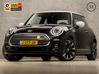 Mini Mini Electric Yours 33 kWh 184Pk Automaat (PANORAMADAK, VIRTUAL COCKPIT, APPLE CARPLAY, HEAD-UP DISPLAY, LEDER, HARMAN/KARDON, STOELVERWARMING, CAMERA, KEYLESS, ZWART HEMEL, NIEUWSTAAT)