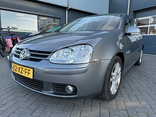 Volkswagen Golf 1.4 TSi Optive met NAP! Airco, Cruise control, PDC, Trekhaak