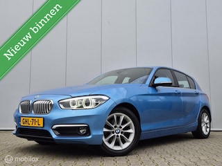 BMW 118i EXECUTIVE AUTOMAAT/FULL LED/HALF LEDER/CAMERA/KEYLESS/CLIMATE/STOELVERWARMING