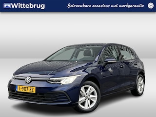 Volkswagen Golf 1.0 TSI Life / Navigatie / Parkeersensoren  V+A / Lichtmetaal 16 inch / App connect /