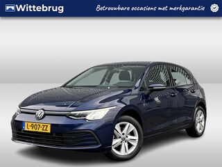 Volkswagen Golf 1.0 TSI Life / Navigatie / Parkeersensoren  V+A / Lichtmetaal 16 inch / App connect /