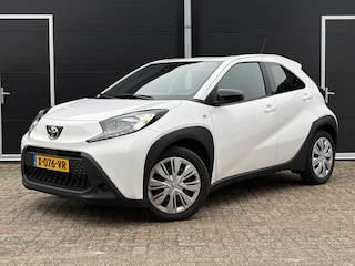 Toyota Aygo 1.0 VVT-i MT Play | Airco | Camera | Carplay | NL-auto
