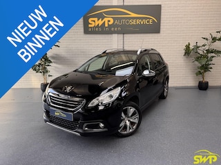 Peugeot 2008 1.2 PureTech Style | Navi | Pano | PDC | Trekhaak