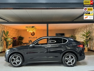 Alfa Romeo Stelvio 2.0 T AWD Super Garantie 280 PK Memory StuurVW StoelVW Elek Achterklep Leder PDC Led Cruise Clima Navi Rijklaar