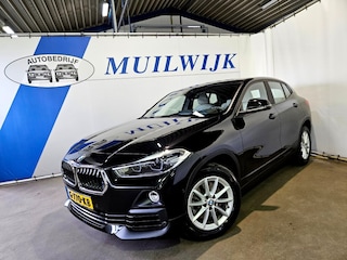 BMW X2 sDrive20i High Executive Edition / Sportstoelen / Camera / NL Auto