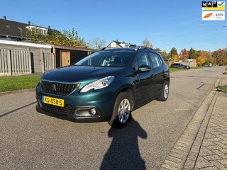 Peugeot 2008 1.2 PureTech Blue Lion Navigatie*Cruise*Trekhaak*Airco*NAP*Parkeersensoren*2e eigenaar*