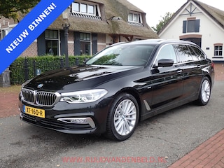 BMW 5-serie Touring 530i PANODAK/HEADUP/KEYLESS/ACC/CARPLAY/SPORTLEER/CAMERA