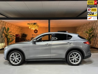 Alfa Romeo Stelvio 2.0 Turbo First Edition Garantie Memory StuurVW StoelVW Camera Elek Achterklep Leder Cruise Clima Navi Rijklaar
