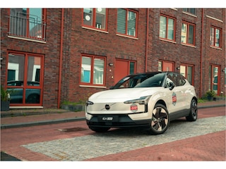 Volvo EX30 Extended Range Plus 69 kWh / ACTIE MODEL VOORRAAD VOORDEEL /
