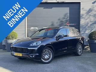 Porsche Cayenne 3.0 D | Panoramadak | Luchtvering | Elektrische Trekhaak | Elektrische Achterklep |