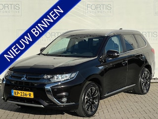 Mitsubishi Outlander 2.0 PHEV Executive Edition NL AUTO | CAMERA | TREKHAAK | NAVI |