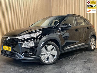 Hyundai Kona EV Comfort 64 kWh|GROTE ACCU|FACELIFT|3-FASE|ACC|KRELL|CAMERA|CARPLAY|NAVI|NL-AUTO|NAP|INCL. BTW|1e EIG.|