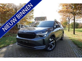 Skoda Kodiaq 1.5 TSI Sportline Business 7p. | Trekhaak elek. | Panodak | Head Up | CarPlay | Alcantara | Navi | Camera | Cruise Control | Stuurwielverw. | Stoelverw. |