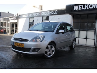 Ford Fiesta 1.3-8V Futura XL / AIRCO / Elektrische ramen / Parkeersensoren/.