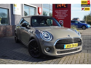 Mini Cooper 1.5 Chili / Navi / Bluetooth / Interieurverlichting / Mini onderhouden