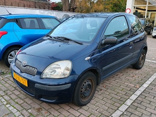 Toyota Yaris 1.3 VVT-i IDOLS met APK tot 08-2026