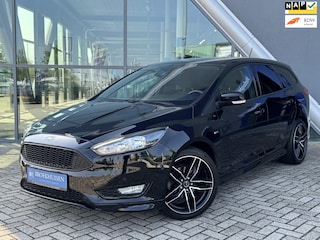Ford Focus Wagon 1.0 St-Line 140pk Camera / Cruise Control / StoeL-Stuur Verwarming