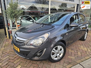 Opel Corsa 1.4-16V Design Edition,automaat,29000km!navi,bluetooth