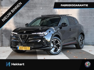 Alfa Romeo Junior Speciale 1.2 Turbo Ibrida 145pk Automaat SCHUIF-DAK | ADAPT. CRUISE | 18''LM | DODE HOEK | PDC + CAM.