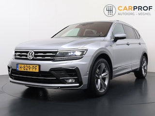 Volkswagen Tiguan 1.5 TSI Highline Business R 7p. 7 persoons R-Line Trekhaak Panoramadak