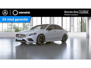 Mercedes-Benz A-klasse 250 e AMG Line | Panoramadak | Rij assistentiepakket | Night pakket | 19" lichtmetalen velgen |