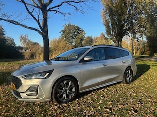 Ford Focus Wagon 1.0 EcoBoost Hybrid ST Line