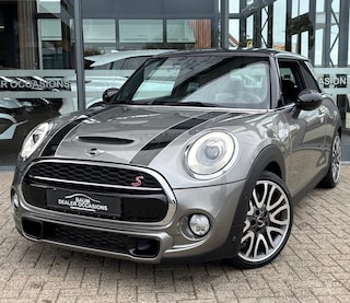 Mini Cabrio 2.0 COOPER S 60 YEAR AUTOMAAT LEDER LMV NAVI PDC HEDUPDSPL