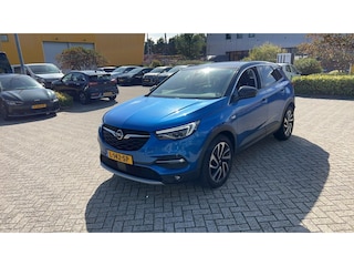 Opel Grandland X 1.2 Turbo Innovation Automaat | Navigatie | Apple Carplay/Android Auto | Achteruitrijcamera | Trekhaak | Airco | Dodehoek detectie | Parkersensoren voor & achter | Elektrische achterklep