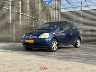 Toyota Yaris 1.3-16V VVT-I SOL SP INRUILKOOPJE ZO MEENEMEN !!