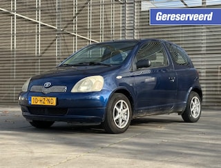Toyota Yaris 1.3-16V VVT-I SOL SP INRUILKOOPJE ZO MEENEMEN !!