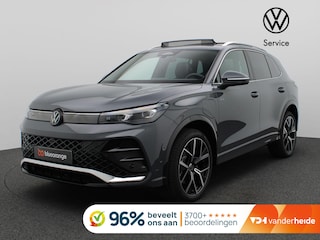 Volkswagen Tiguan 1.5 eHybrid R-Line Edition 272PK DSG Pano-Schuifdak, Trekhaak, Lederen Bekleding, 360gr. camera, Adaptieve Cruise Controle, Matrix LED verlichting, Keyless, Navi, Side Assist, Alarm, 20" LM Velgen