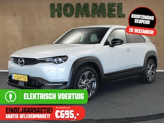 Mazda MX-30 e-SkyActiv 145 First Edition 36 kWh - SOH 94.6%! - ORIGINEEL NEDERLANDSE AUTO - ADAPTIEVE CRUISE CONTROL - APPLE CARPLAY/ANDROID AUTO - DODEHOEKDETECTIE - NAVIGATIE - HEAD UP DISPLAY - EXTRA GETINT GLAS - CLIMATE CONTROL - STOELVERWARMING VOORZIJDE -